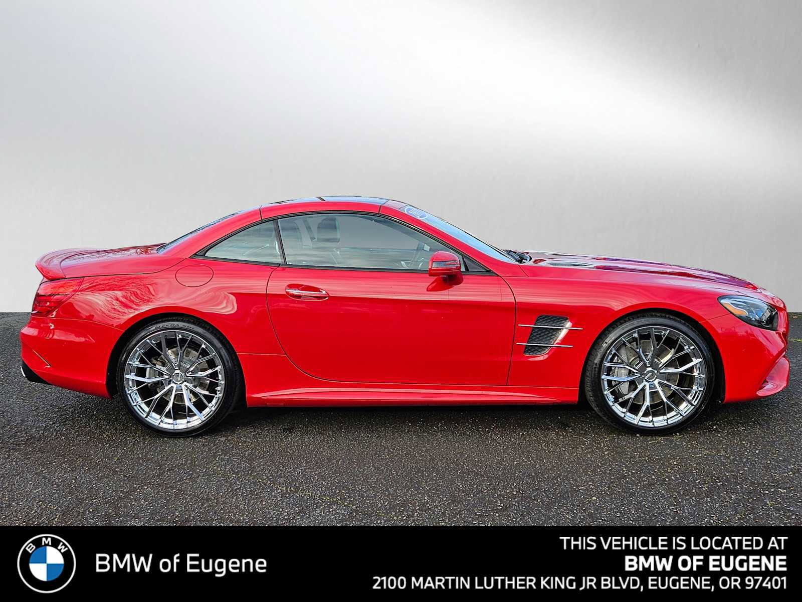 Used 2017 Mercedes-Benz SL 550 image 2