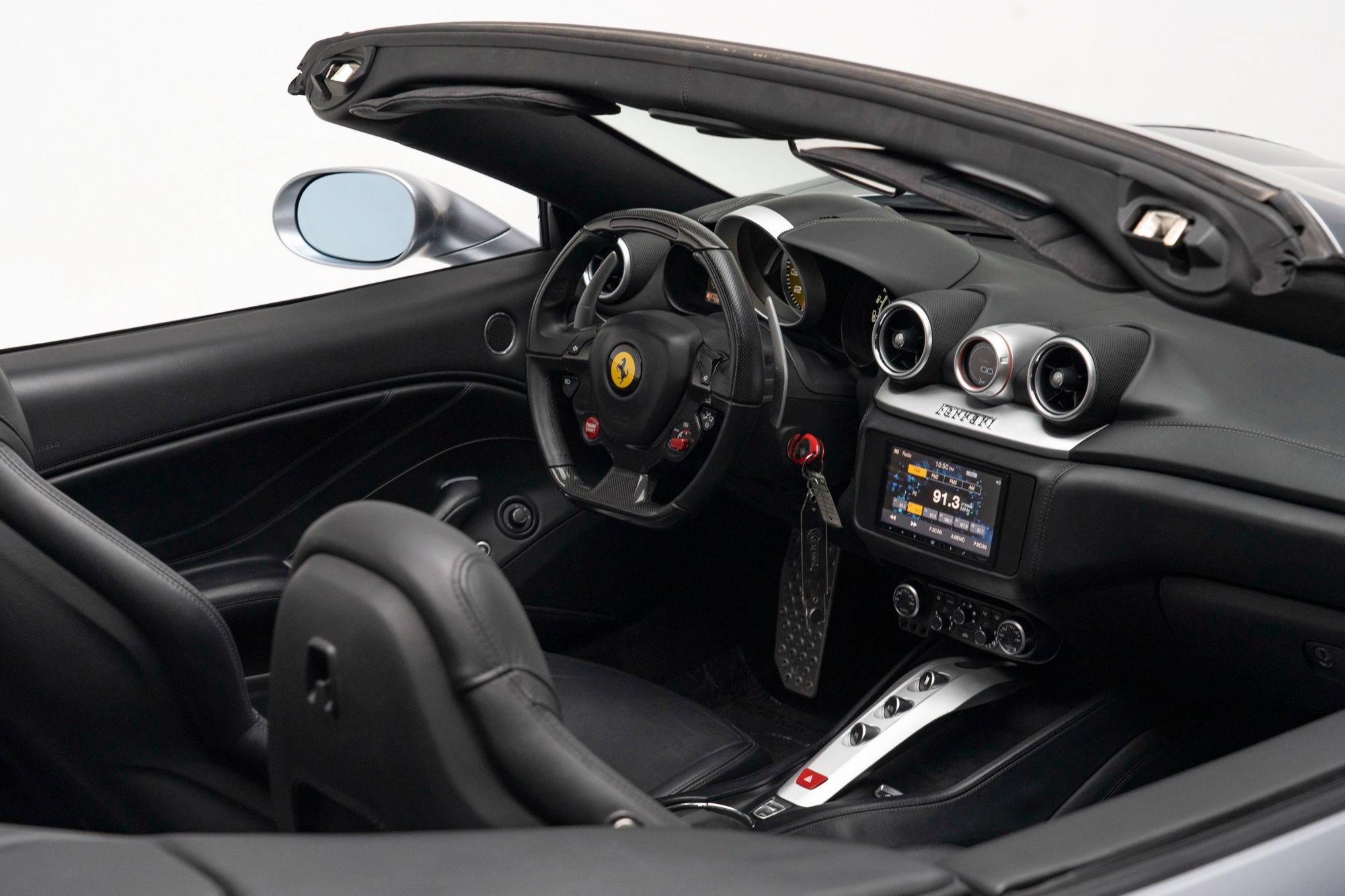 Used 2016 Ferrari California T RWD image 48