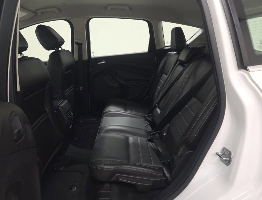 Used 2015 Ford C-MAX Energi SEL w/ Equipment Group 303A image 8