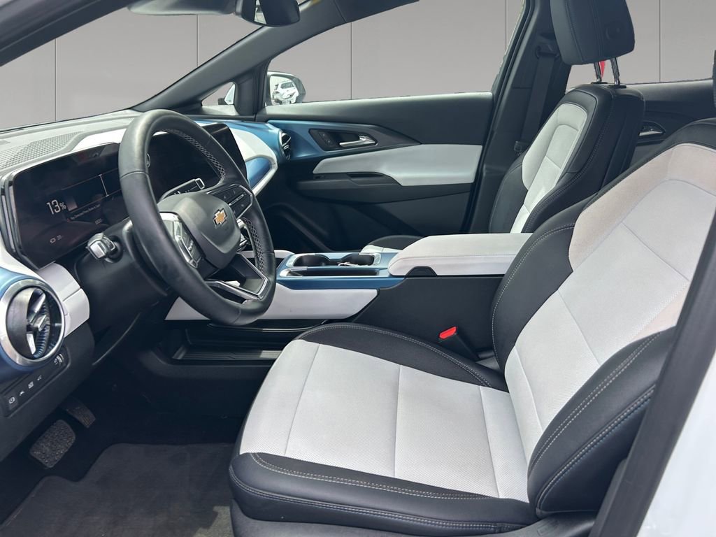 Used 2025 Chevrolet Equinox EV LT FWD image 10
