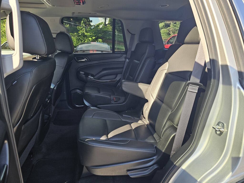 Used 2016 GMC Yukon SLT w/ Open Road Package AWD/4WD image 13