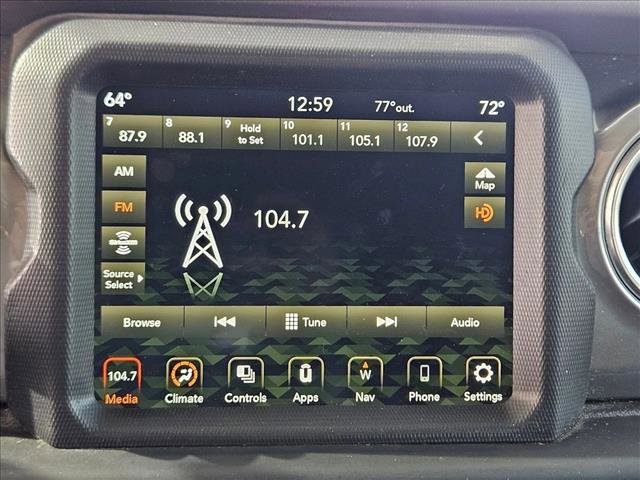 Used 2019 Jeep Wrangler Unlimited Sahara image 11