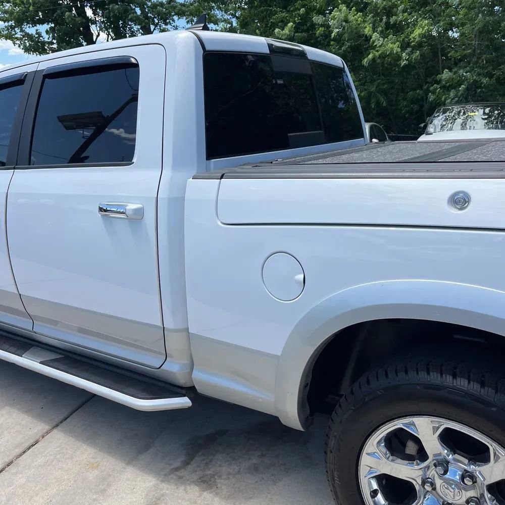 Used 2014 RAM 1500 Laramie w/ Convenience Group AWD/4WD image 4
