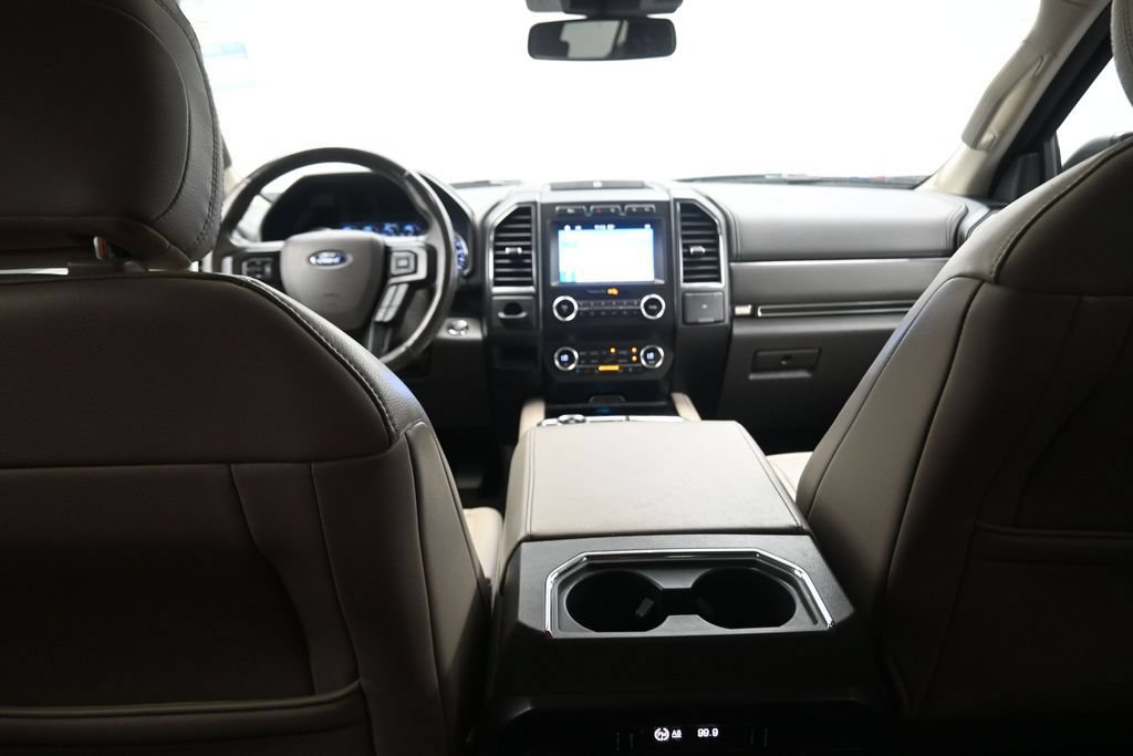 Used 2019 Ford Expedition Limited w/ Equipment Group 302A RWD image 15