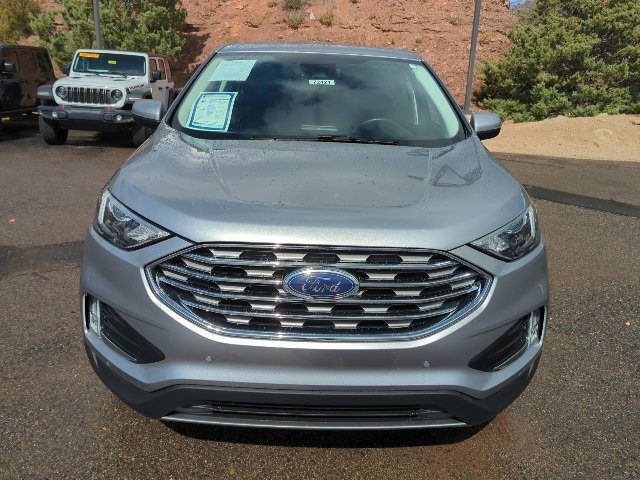 Used 2024 Ford Edge Titanium image 2