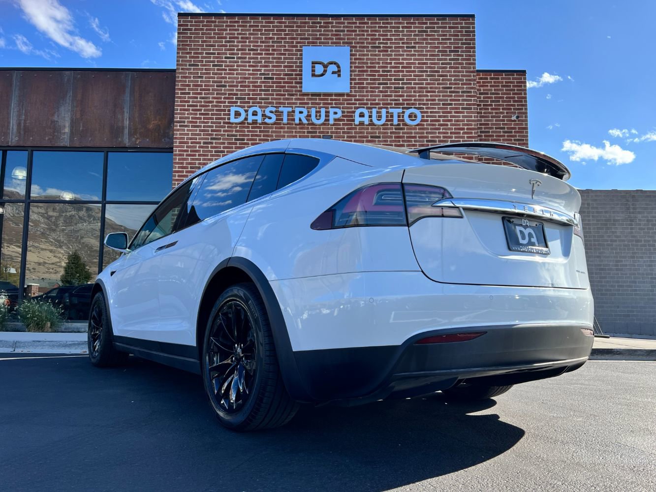 Used 2021 Tesla Model X Long Range image 4
