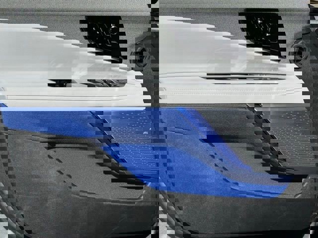 New 2025 Cadillac Optiq Sport 1 w/ LPO, ONYX Package image 15