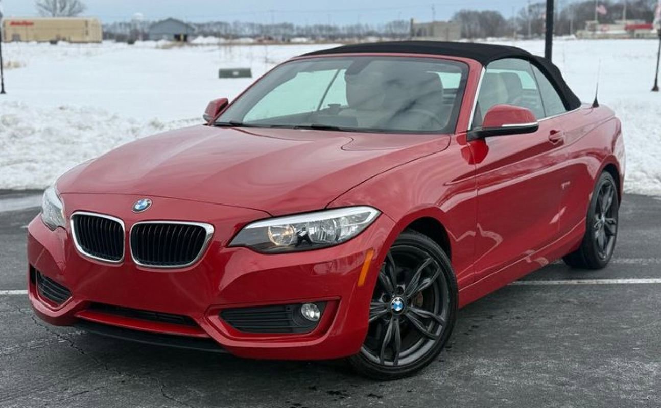 Used 2015 BMW 228i Convertible image 1