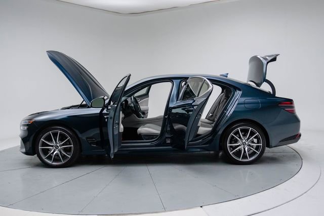 Used 2023 Genesis G70 2.0T AWD/4WD image 18