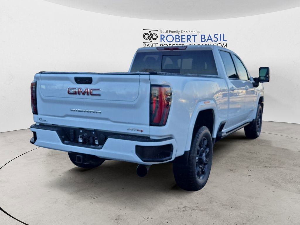 Used 2024 GMC Sierra 3500 AT4 w/ AT4 Preferred Package image 5