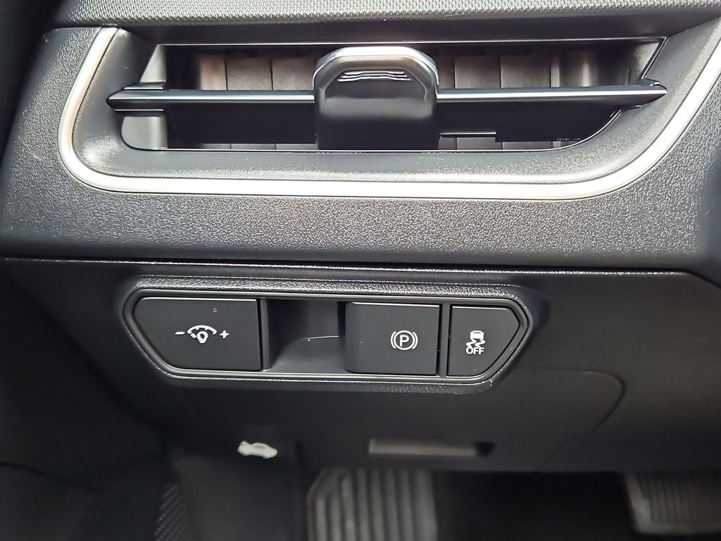 Used 2025 Kia K4 LXS image 14