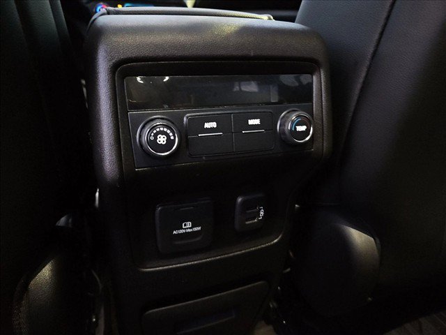 Used 2019 GMC Acadia SLT FWD image 18