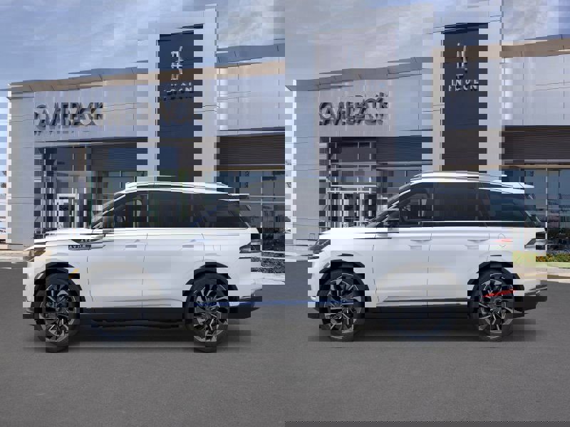 New 2026 Lincoln Aviator Reserve image 3