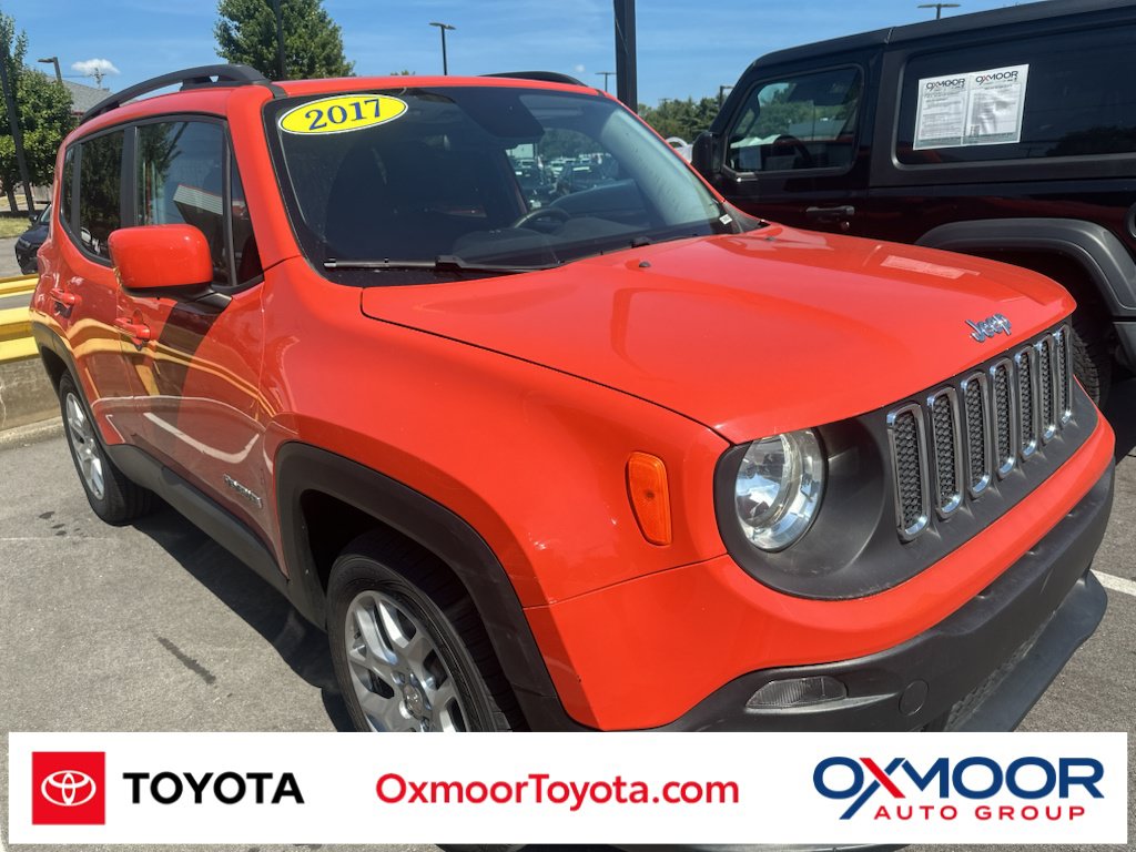 Used 2017 Jeep Renegade Latitude FWD image 1