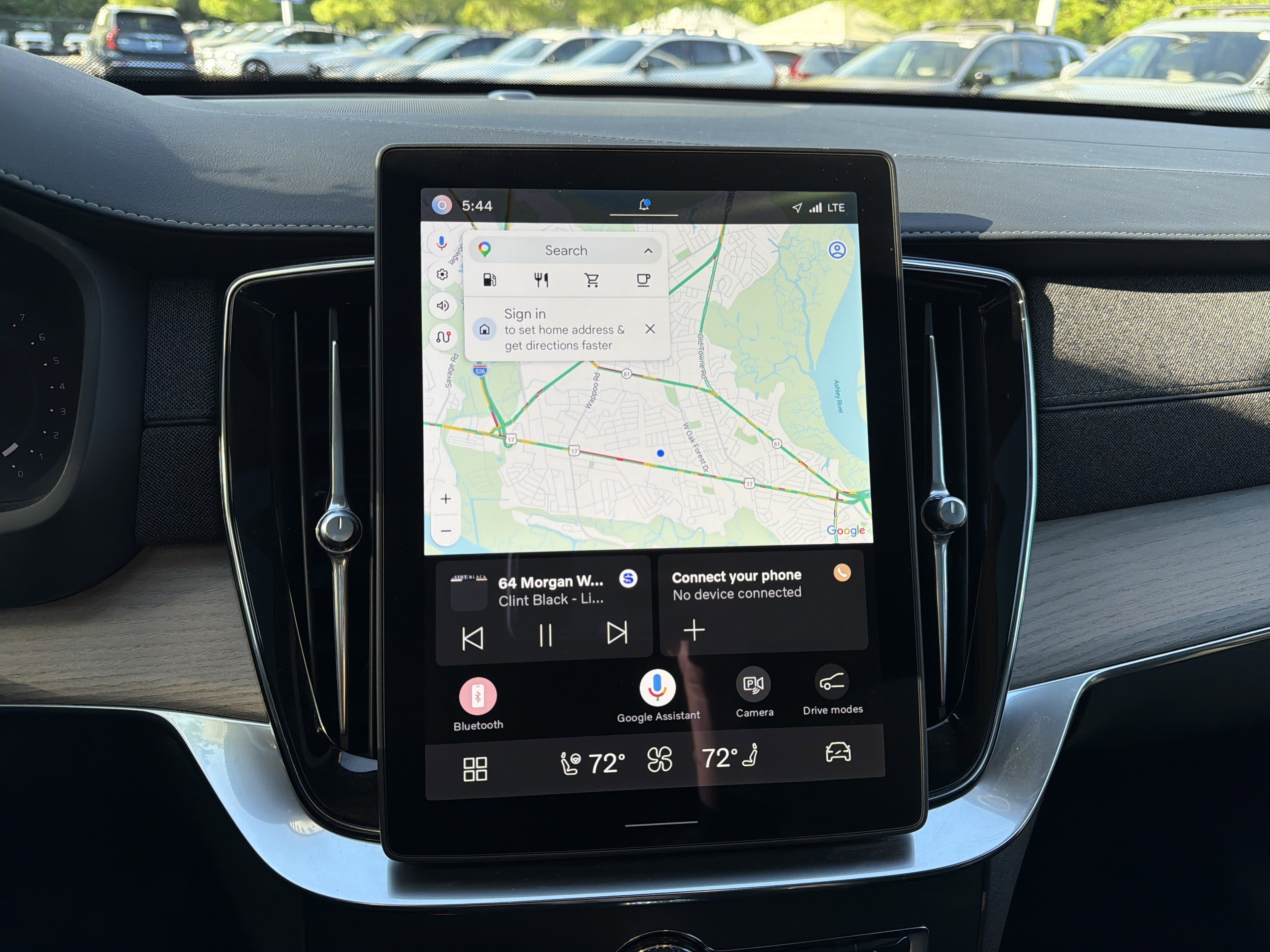 Certified 2025 Volvo XC90 B5 Plus AWD/4WD image 24