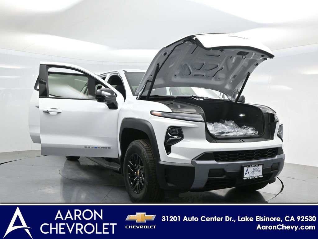 New 2026 Chevrolet Silverado EV LT image 39