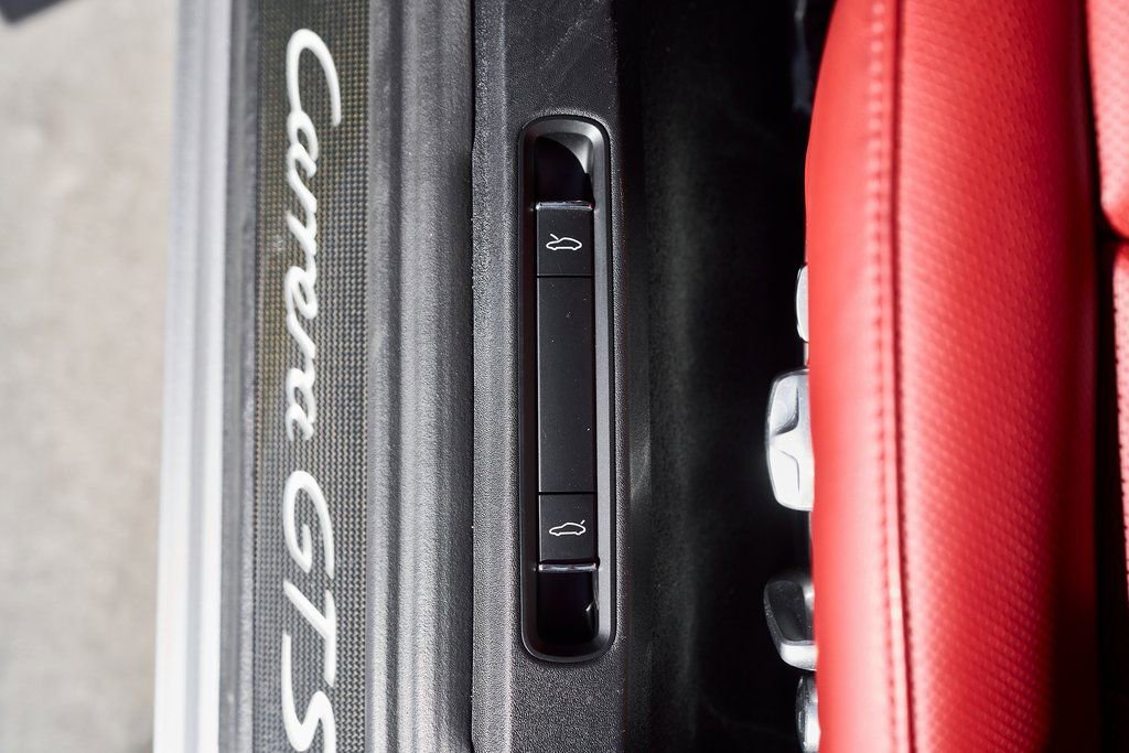 Used 2019 Porsche 911 Carrera GTS image 40