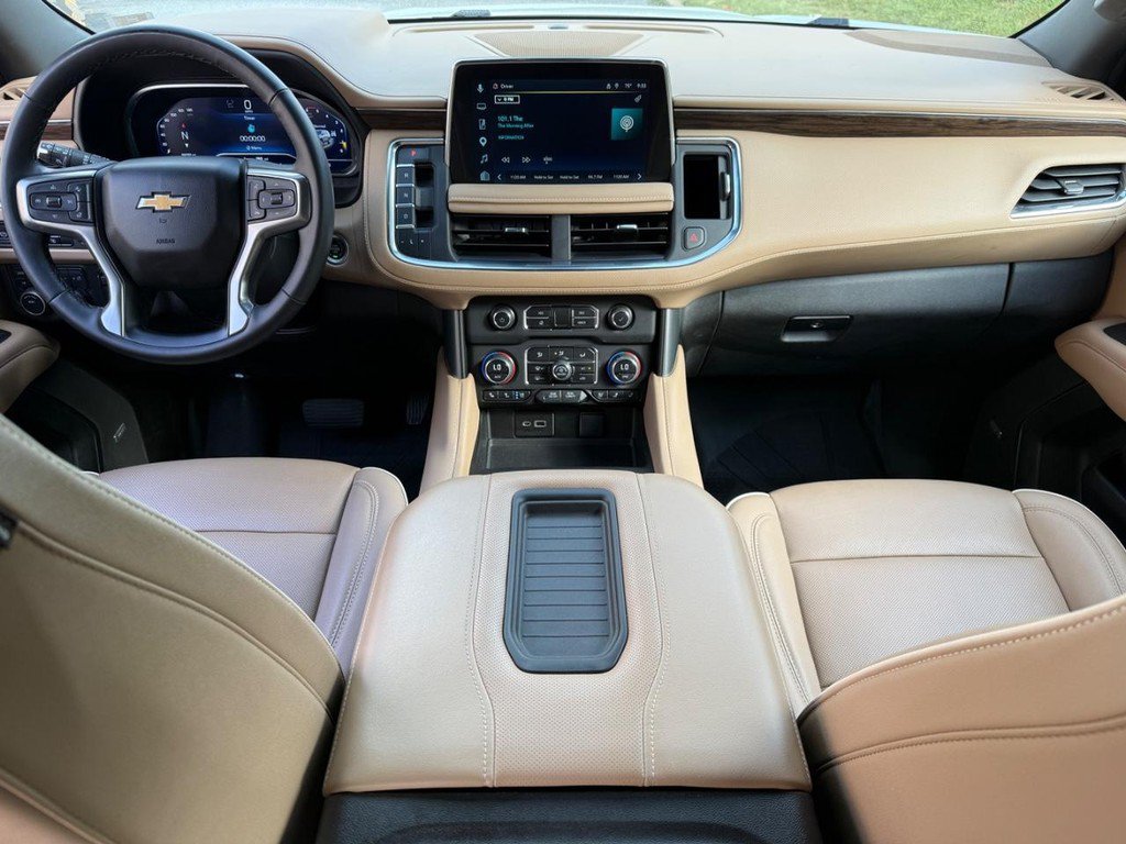 Used 2023 Chevrolet Tahoe Premier AWD/4WD image 12