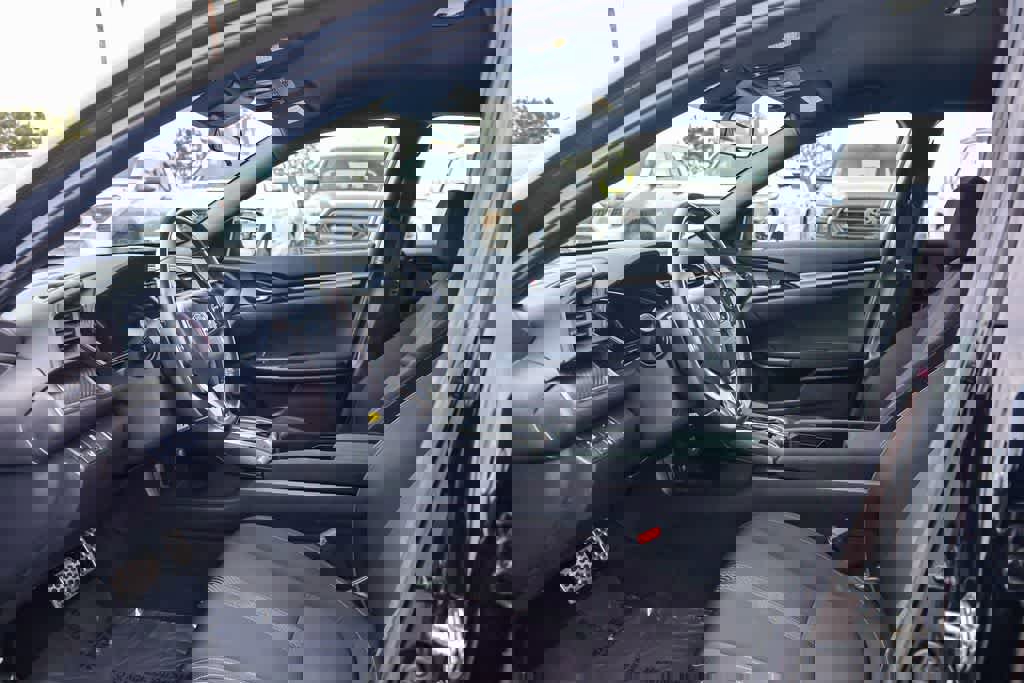 Used 2019 Honda Civic Sport image 18