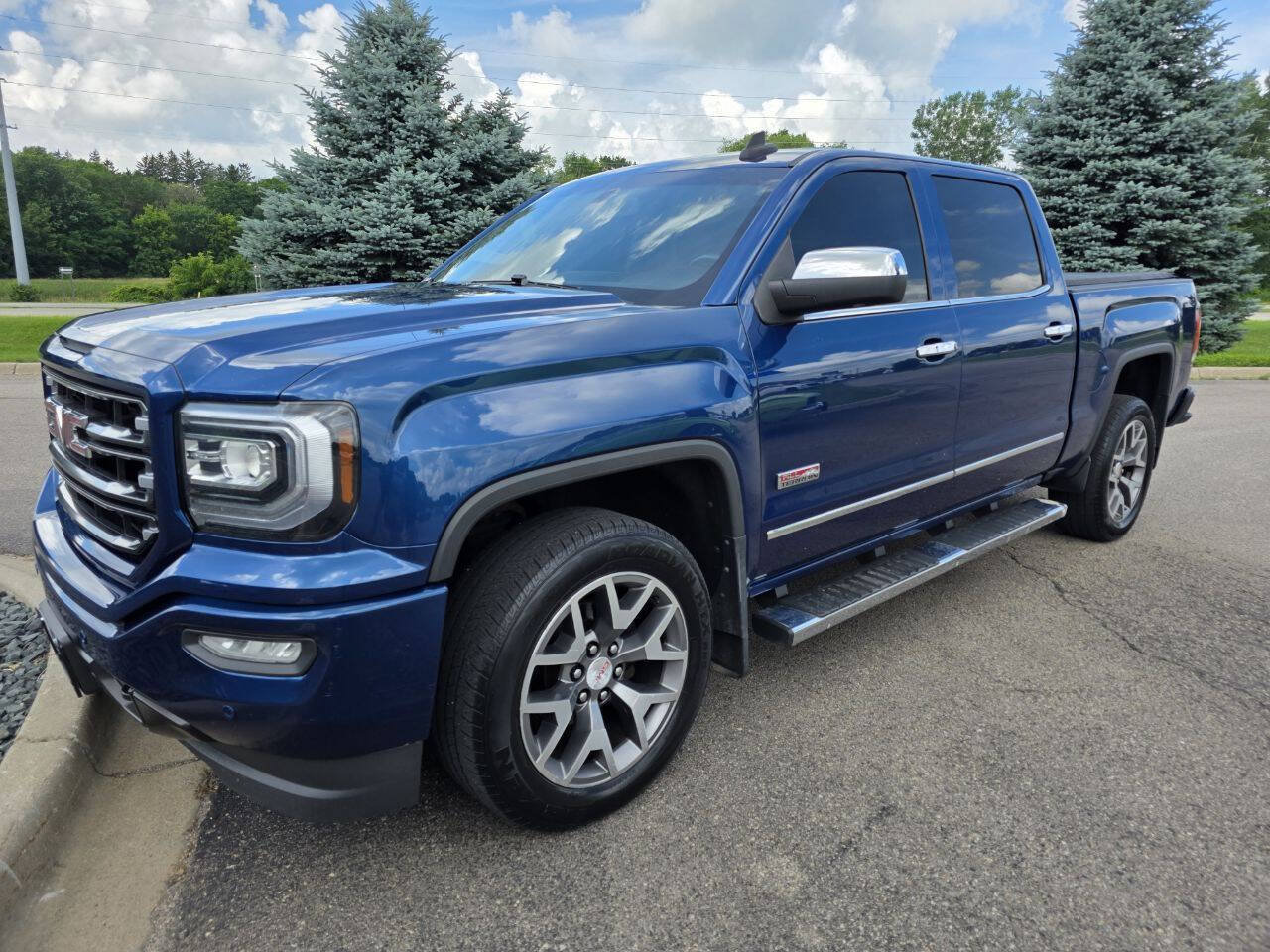 Used 2016 GMC Sierra 1500 SLT w/ All-Terrain Package AWD/4WD image 5