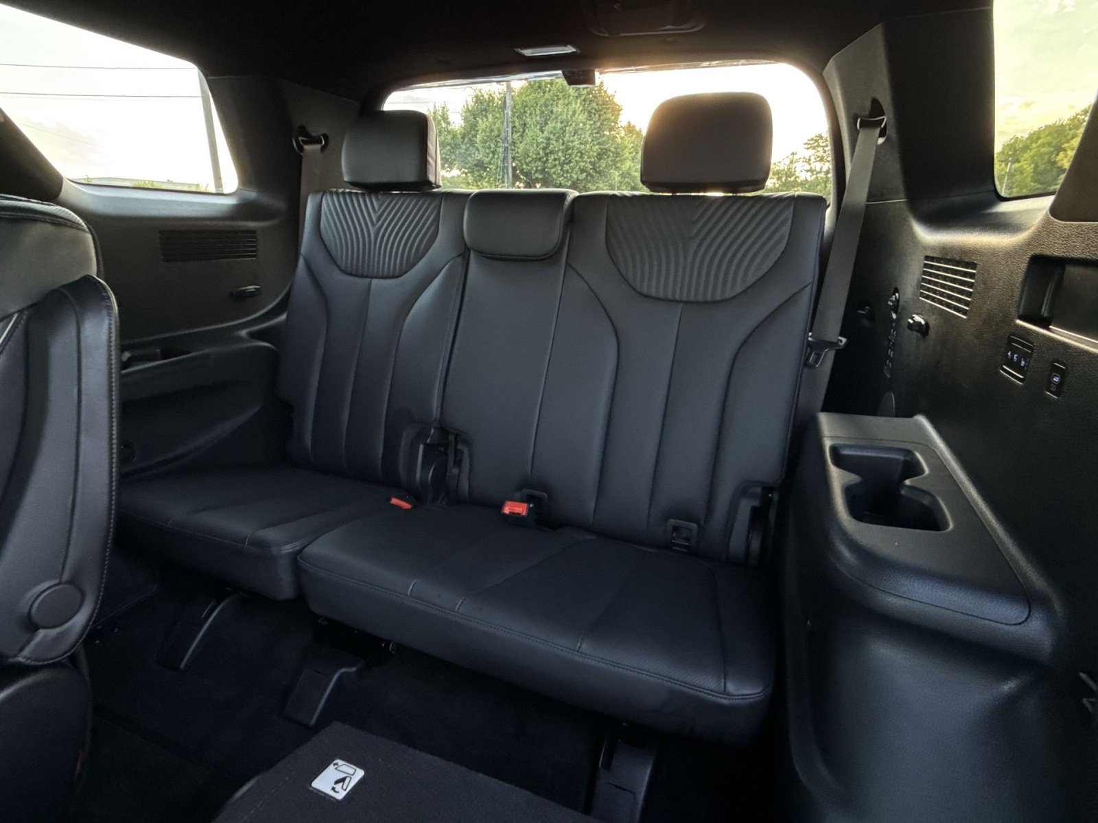 Used 2025 Hyundai Palisade Calligraphy FWD image 26