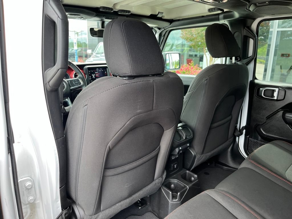 Used 2023 Jeep Gladiator Rubicon AWD/4WD image 15