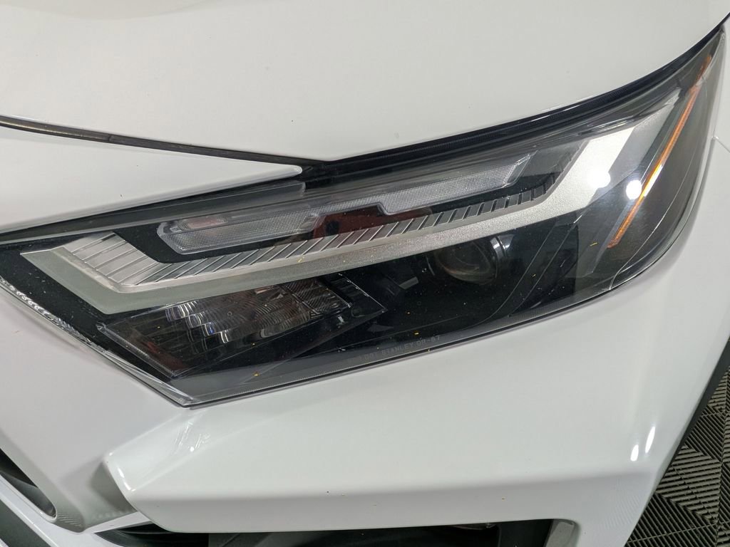 Used 2024 Toyota RAV4 Adventure image 14