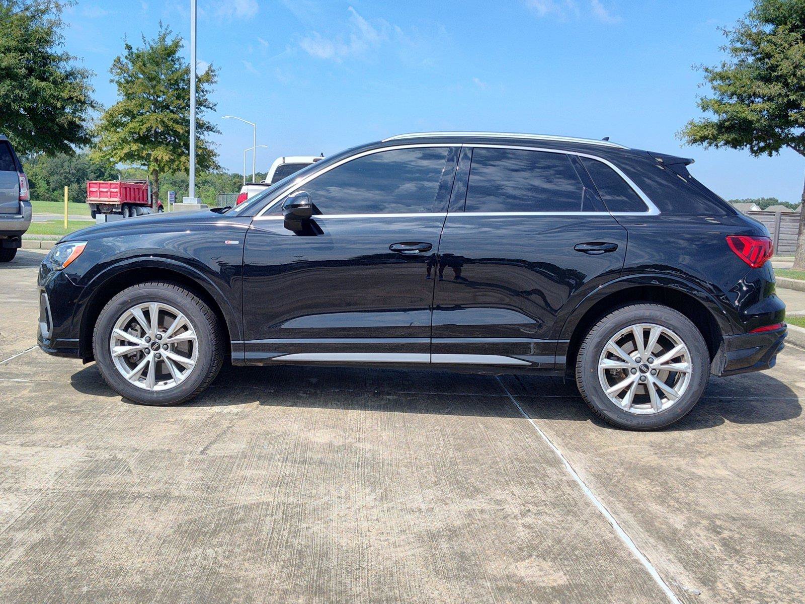 Used 2022 Audi Q3 2.0T Premium AWD/4WD image 3