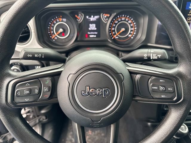 Used 2024 Jeep Gladiator Sport image 23