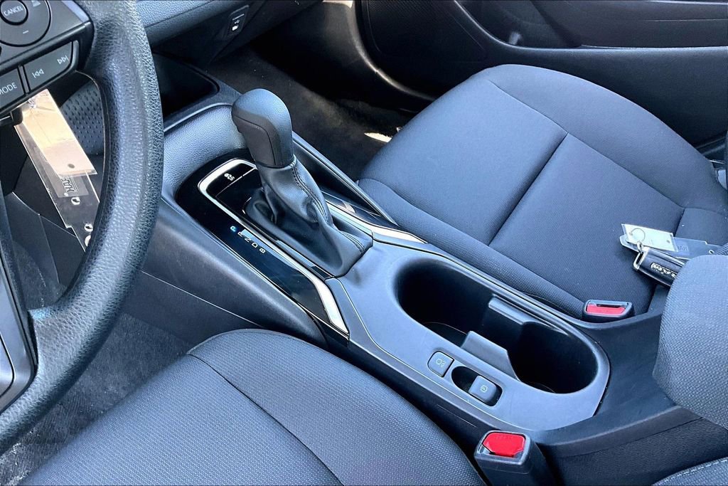 Used 2025 Toyota Corolla LE image 17