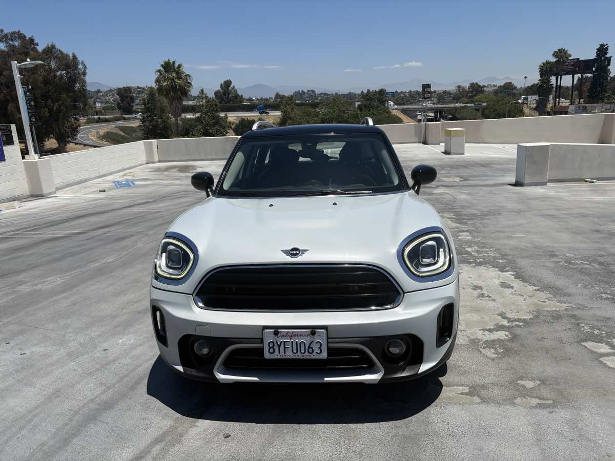 Used 2022 MINI Cooper Countryman FWD image 3