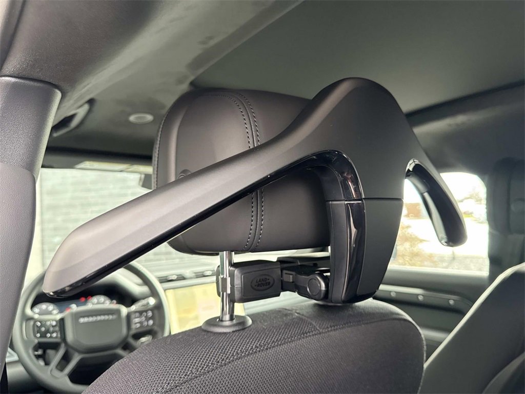 New 2026 Land Rover Defender 130 V8 image 15