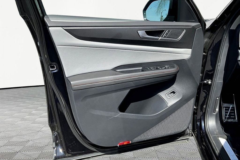 New 2026 Volkswagen Atlas Peak Edition image 21