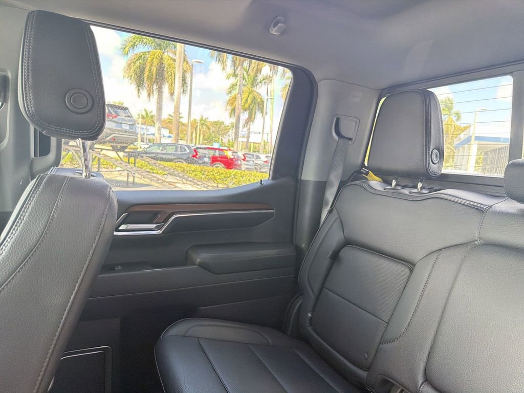 Used 2023 GMC Sierra 1500 Denali w/ Technology Package image 13