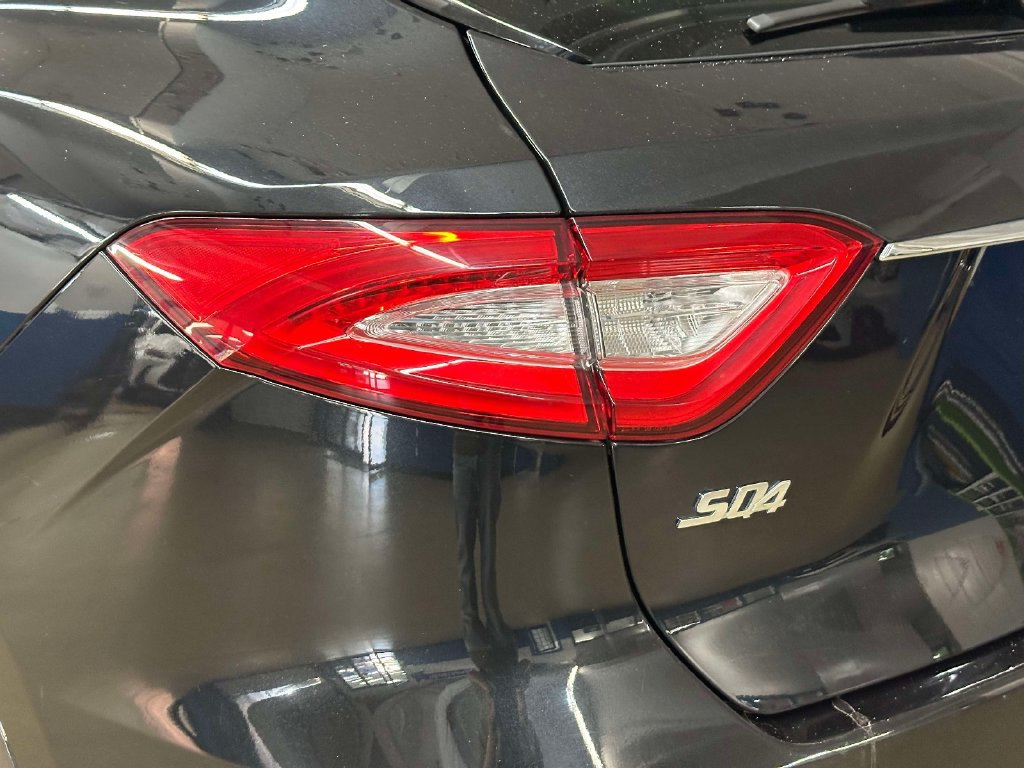 Used 2020 Maserati Levante S GranSport AWD/4WD image 15