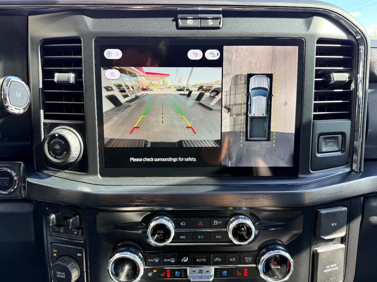 Used 2025 Ford F250 Lariat w/ Lariat Ultimate Package image 30