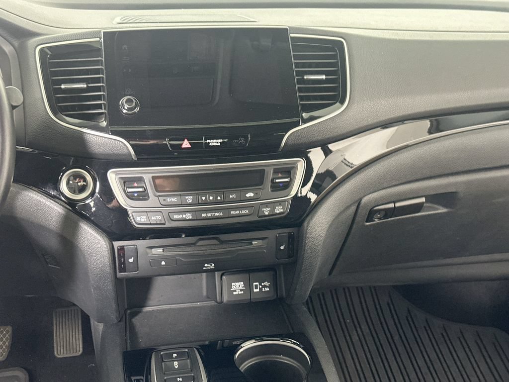 Used 2021 Honda Pilot Touring image 19