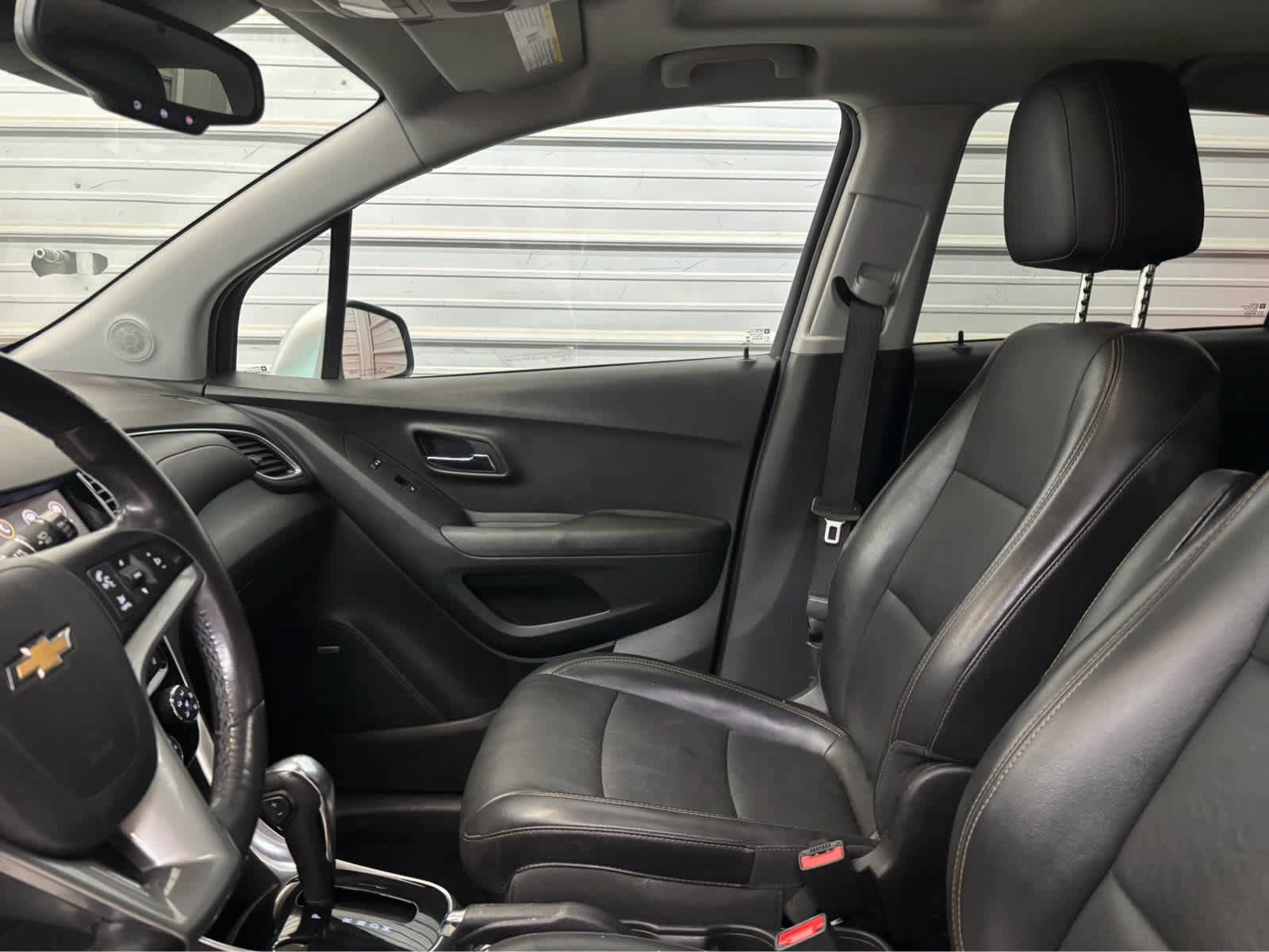 Used 2020 Chevrolet Trax Premier AWD/4WD image 21
