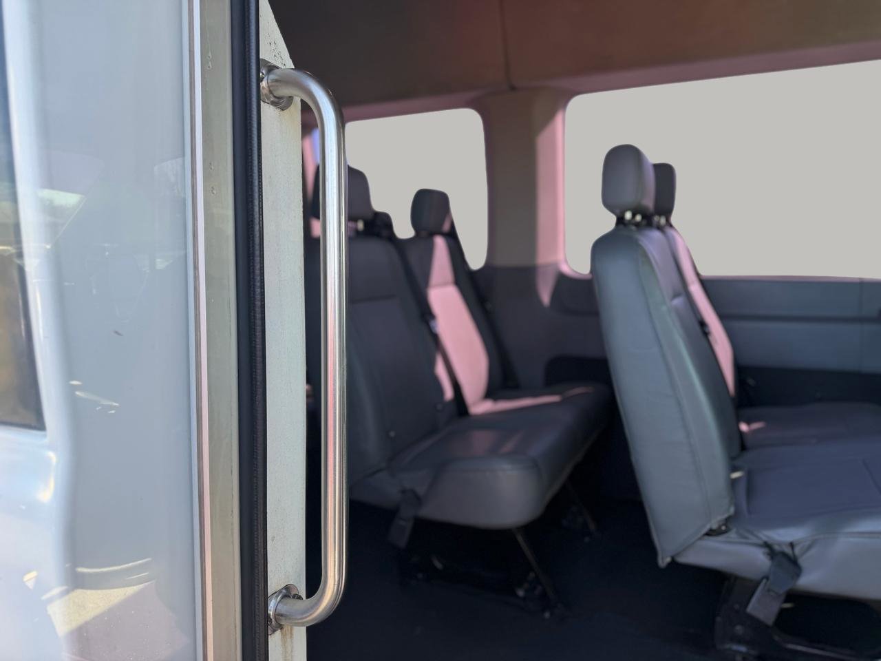 Used 2019 Ford Transit 350 XL image 38
