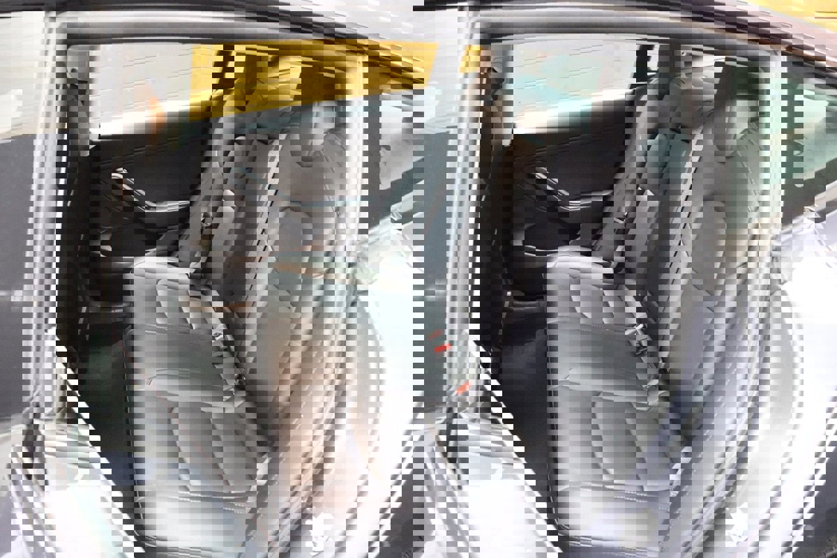 Used 2023 Tesla Model 3 Standard Range image 40