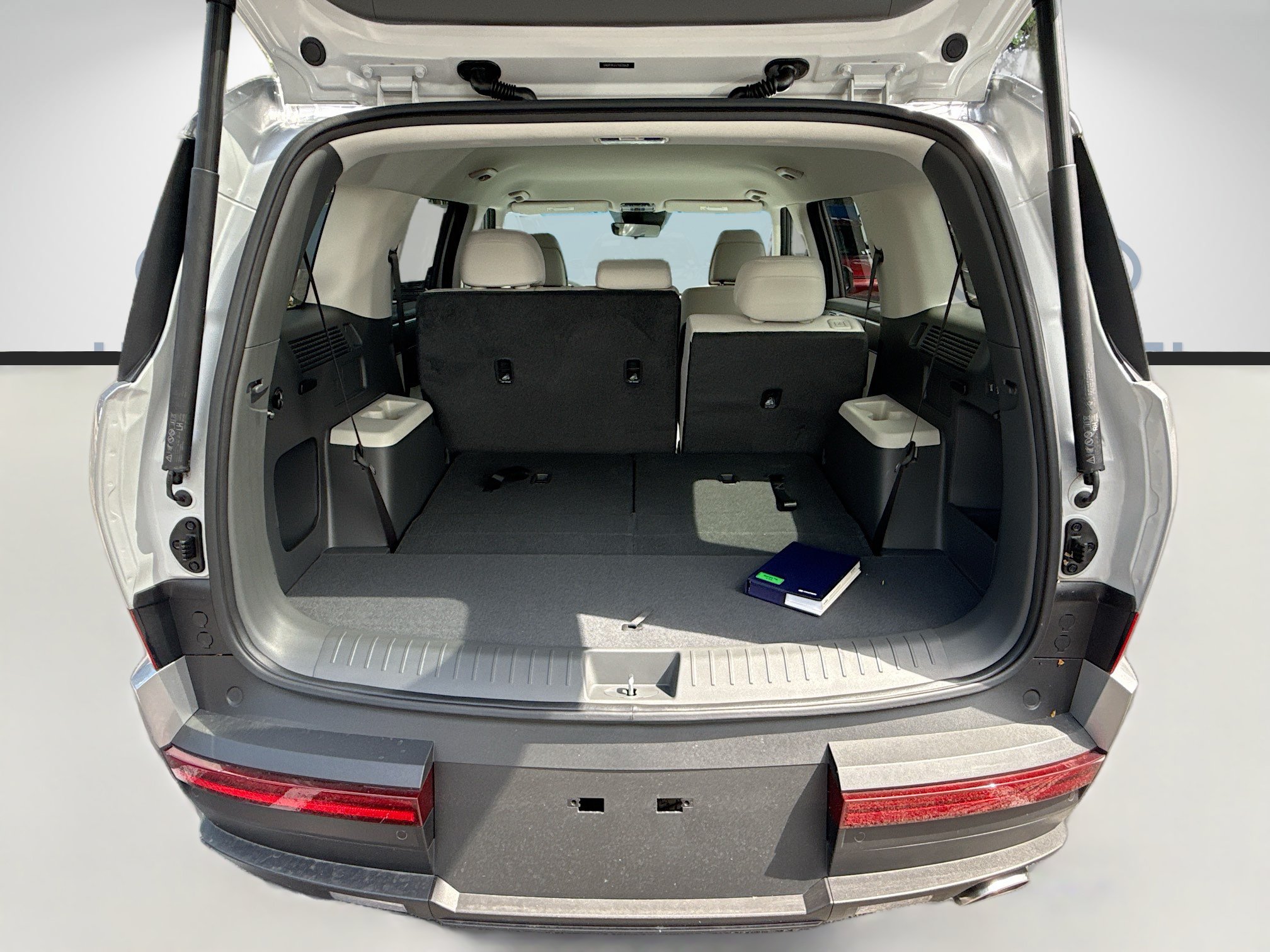 New 2026 Hyundai Santa Fe SE FWD image 18