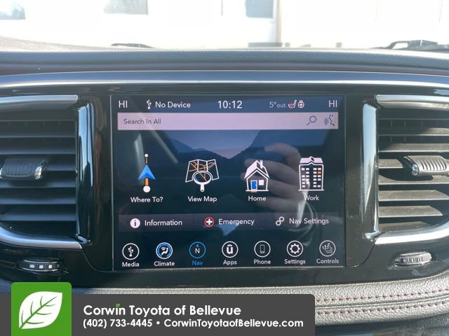 Used 2020 Chrysler Pacifica Limited image 13