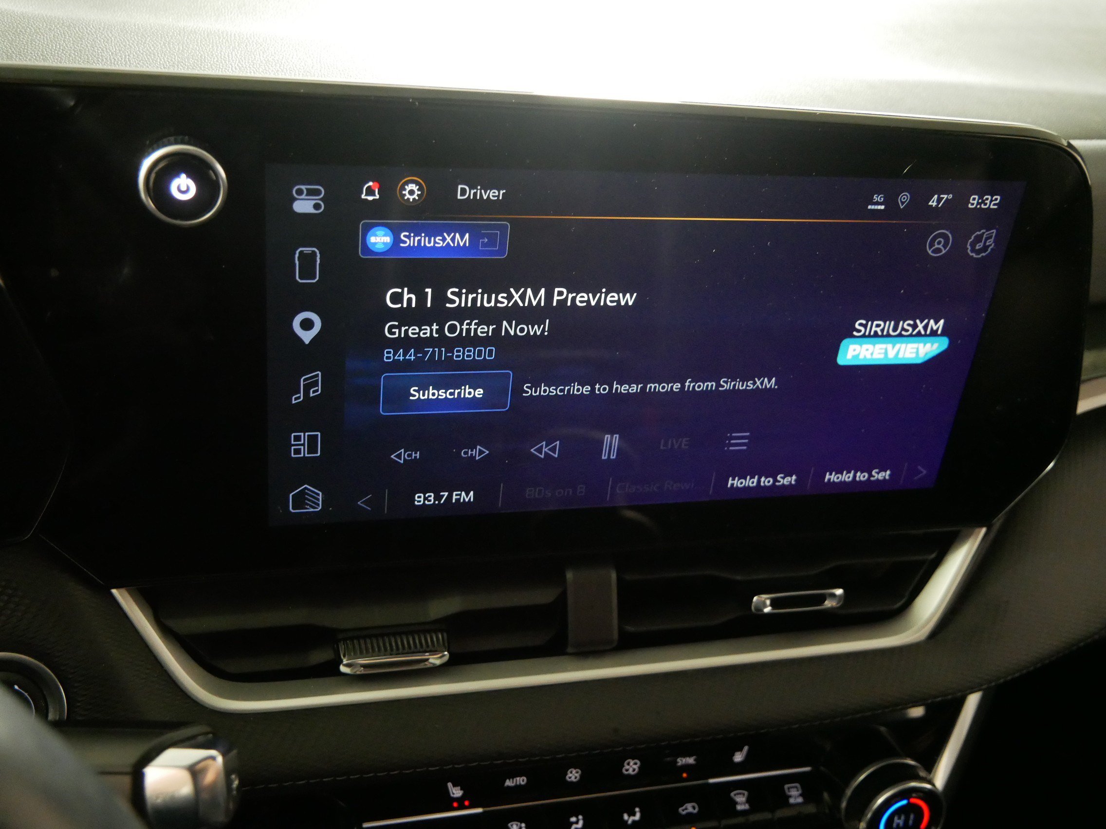 Used 2025 Chevrolet Equinox LT w/ Convenience Package II FWD image 22