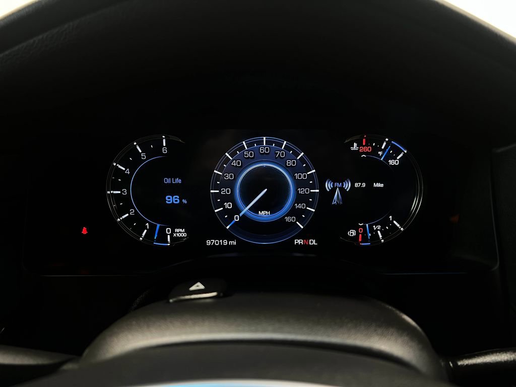 Used 2018 Cadillac Escalade Premium Luxury w/ LPO, Radiant Package AWD/4WD image 24