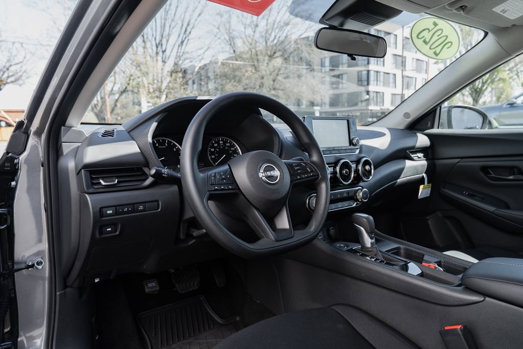 Certified 2025 Nissan Sentra S image 21
