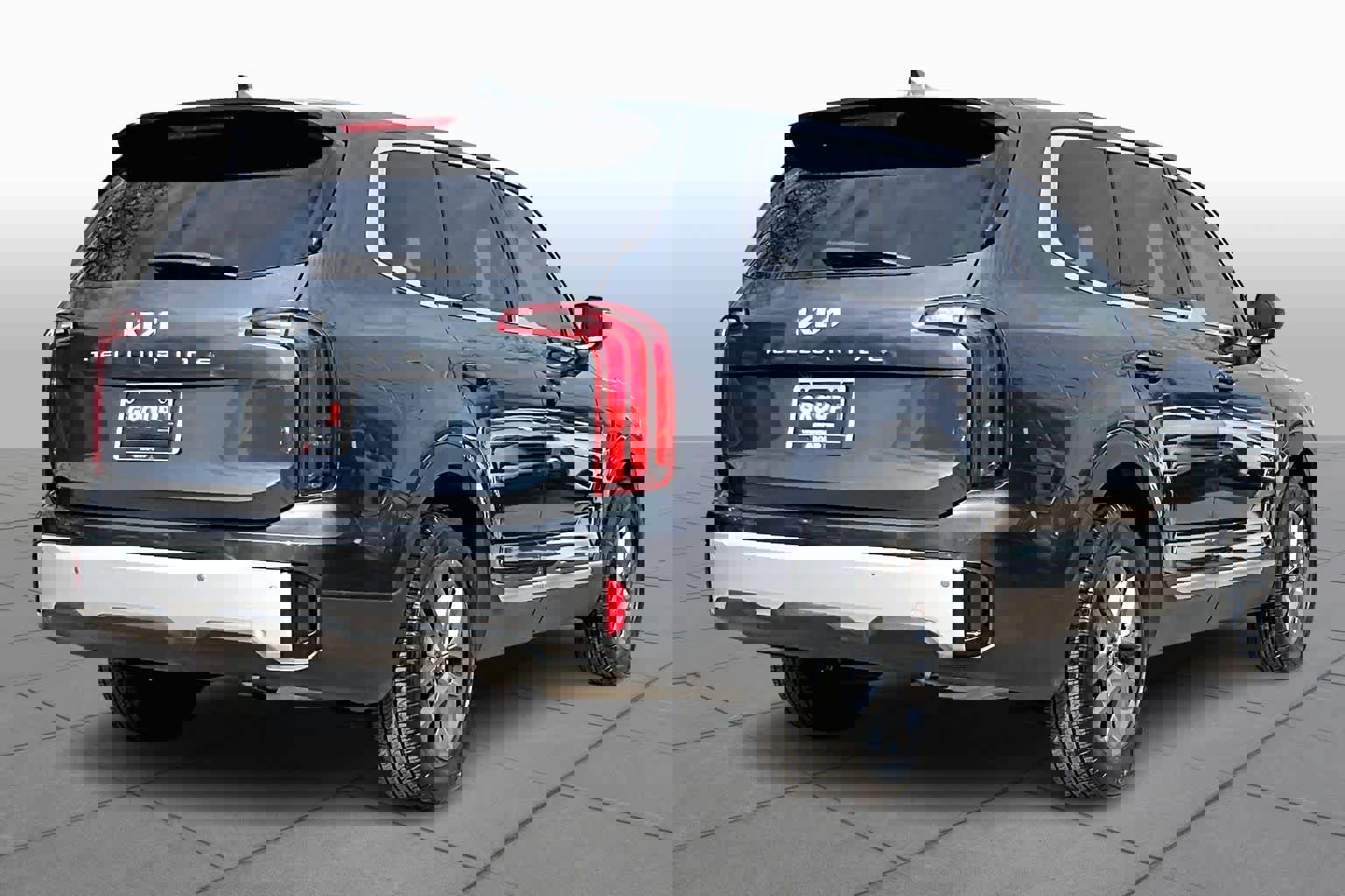 Used 2024 Kia Telluride LX image 12