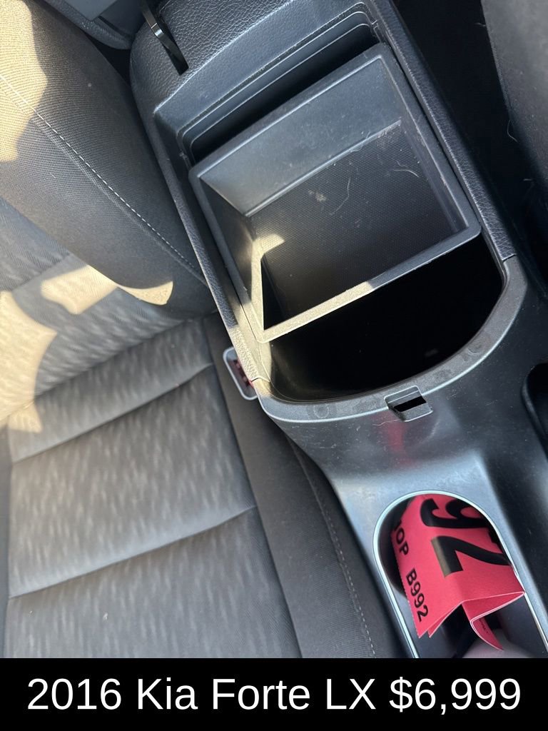 Used 2016 Kia Forte LX image 26