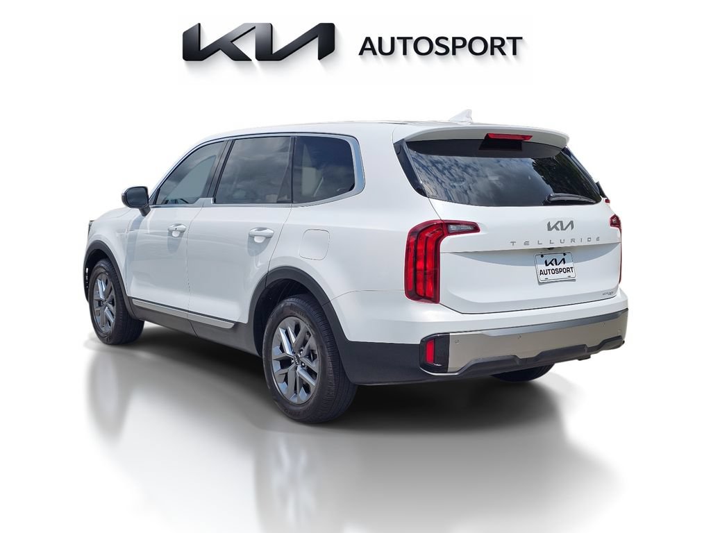 Certified 2025 Kia Telluride LX FWD image 13