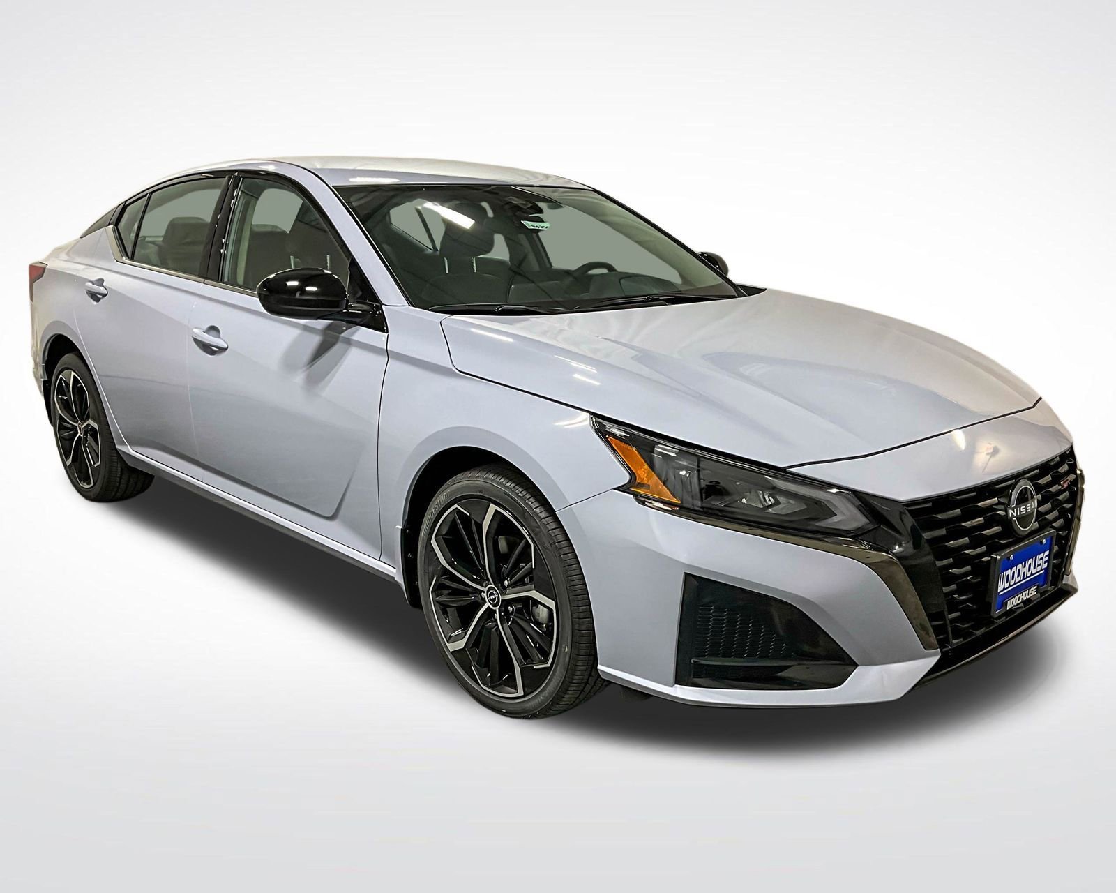 Certified 2025 Nissan Altima 2.5 SR AWD/4WD image 3