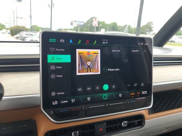 Used 2025 Volkswagen ID. Buzz Pro S Plus RWD image 19